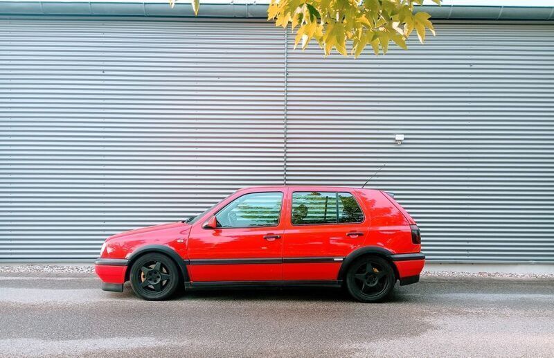 Rot Gebraucht 1995 VW Golf III Edition Limousine | 2.490 € - Bild 1/4