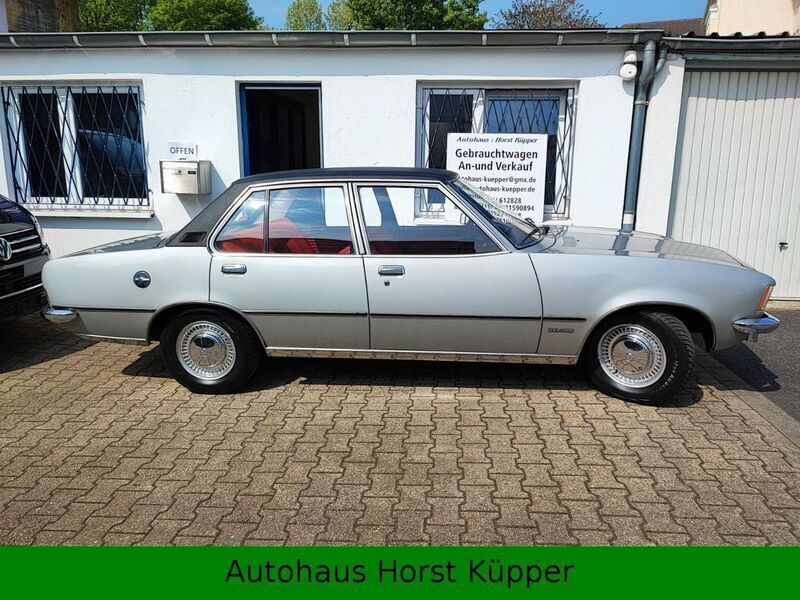 Silber Gebraucht 1972 Opel Rekord Limousine | 15.700 € - Bild 1/4