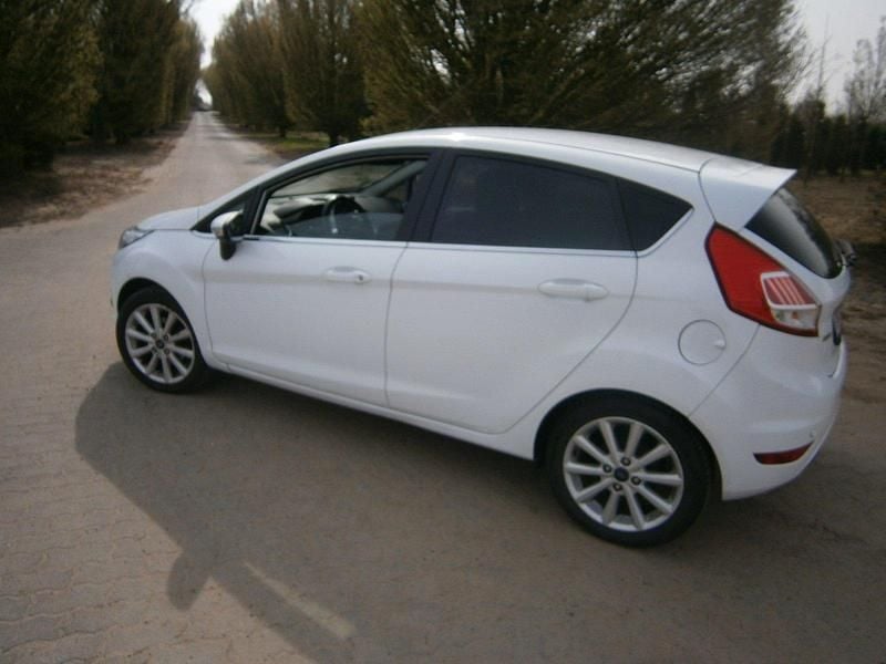 Gebraucht Ford Fiesta 105 PS (77 kW) 2017 Kleinwagen