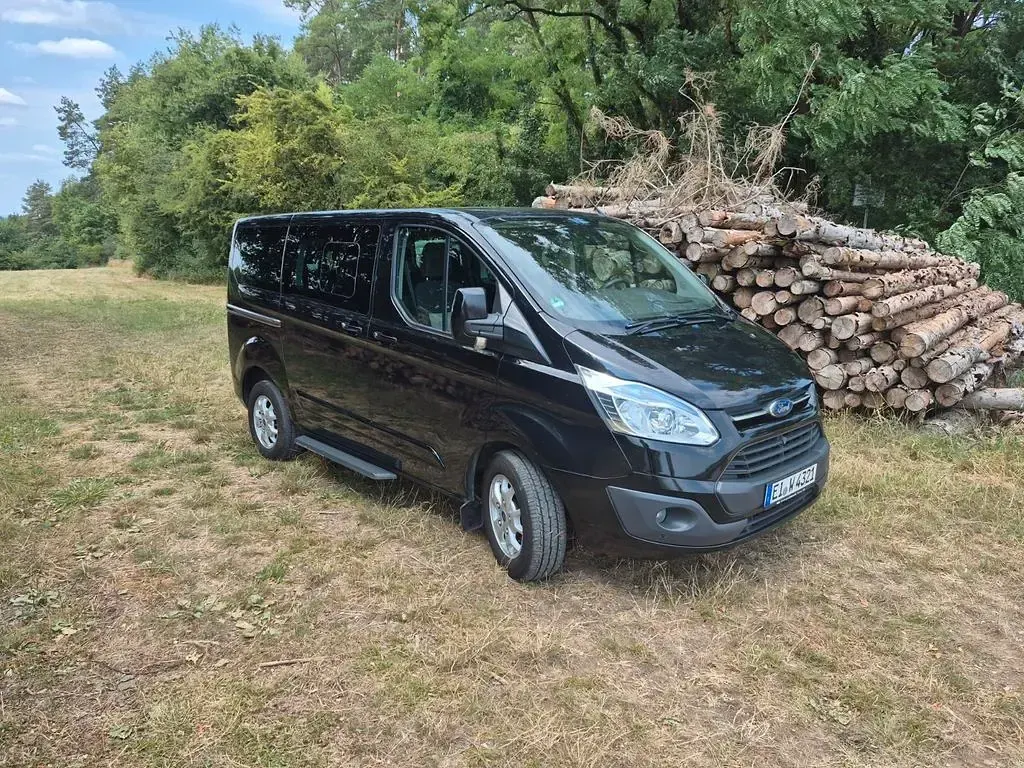 Gebraucht Ford Tourneo 125 PS (91 kW) 2014 Schwarz Van / Kleinbus