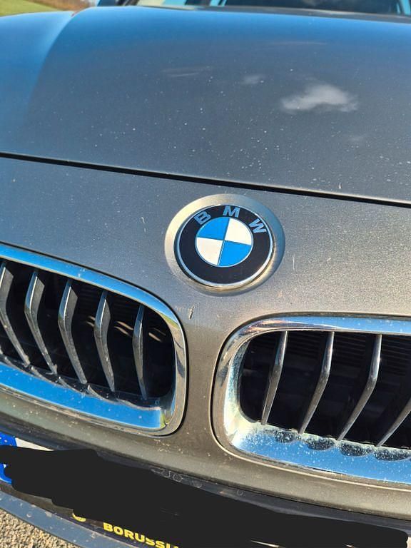 Gebraucht BMW 320 Sport Line 190 PS (139 kW) 2016 Silber Kombi