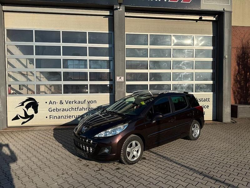 Gebraucht Peugeot 207 Premium 92 PS (67 kW) 2011 Schwarz Kombi