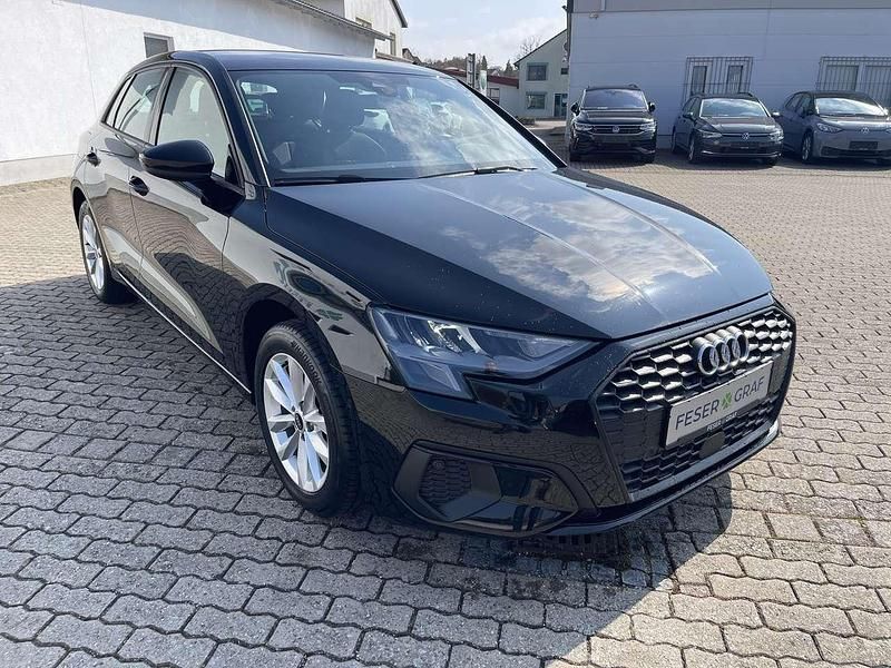 Gebraucht Audi A3 Business 150 PS (110 kW) 2023 Brillantschwarz Limousine