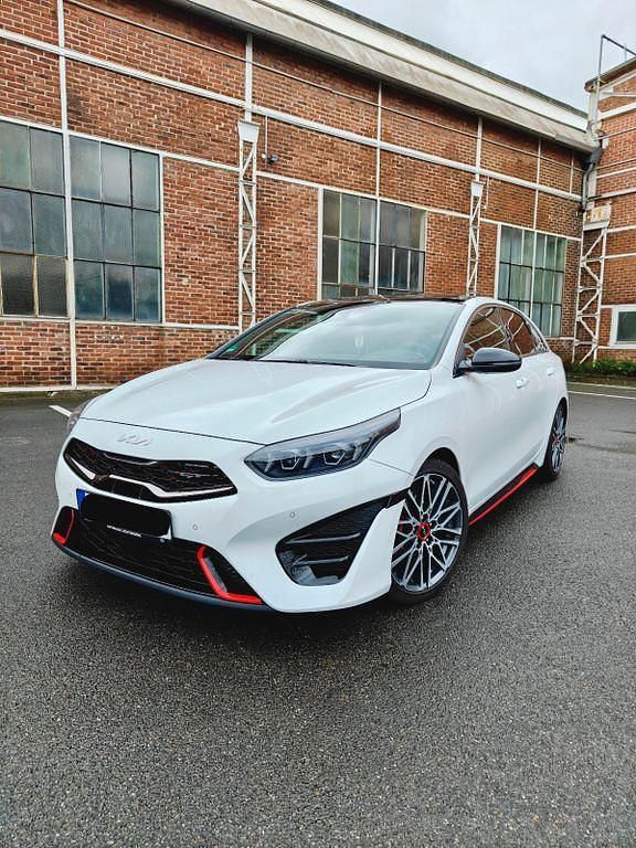 Gebraucht Kia ProCeed GT GT 204 PS (150 kW) 2022 Weiß Kleinwagen