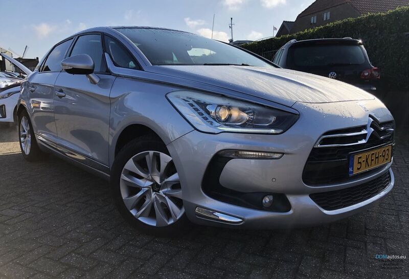 Grau Gebraucht 2013 Citroën DS5 Kleinwagen | 5.999 € (Guter Preis) - Bild 1/4