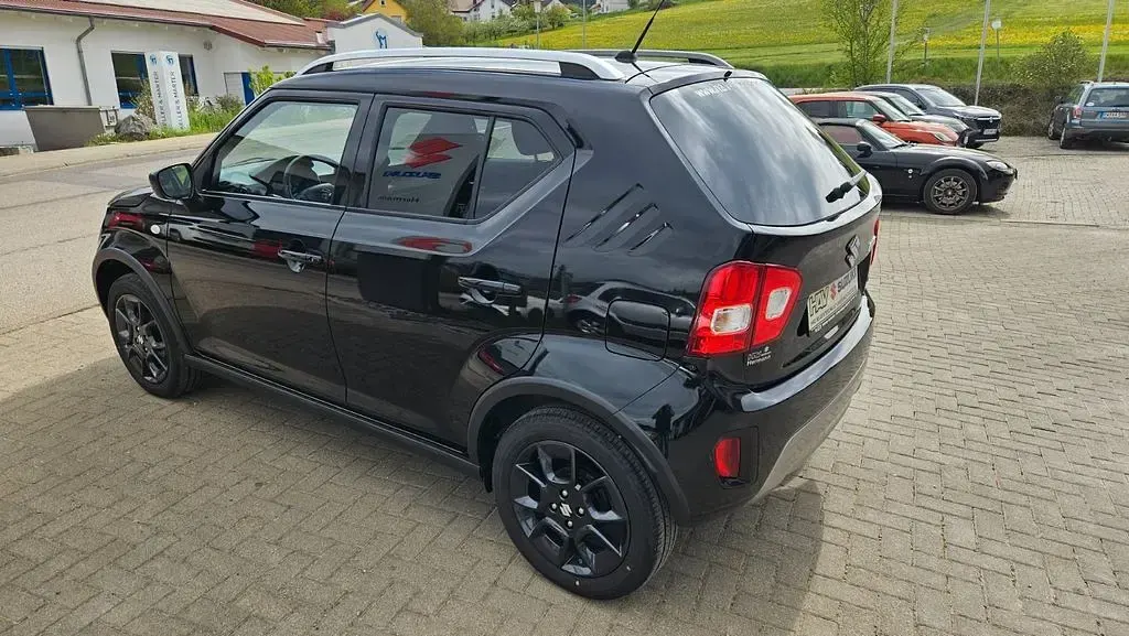 Second-hand Suzuki Ignis Comfort 83 CP (61 kW) 2021 Negru SUV