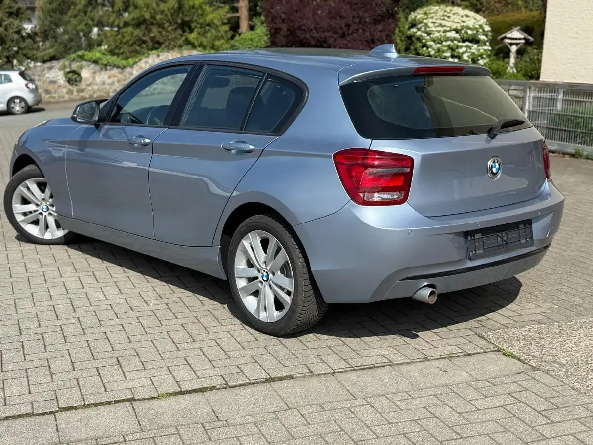 Gebraucht BMW 120 Comfort Edition 184 PS (135 kW) 2013 Liquid blue metallic Kleinwagen