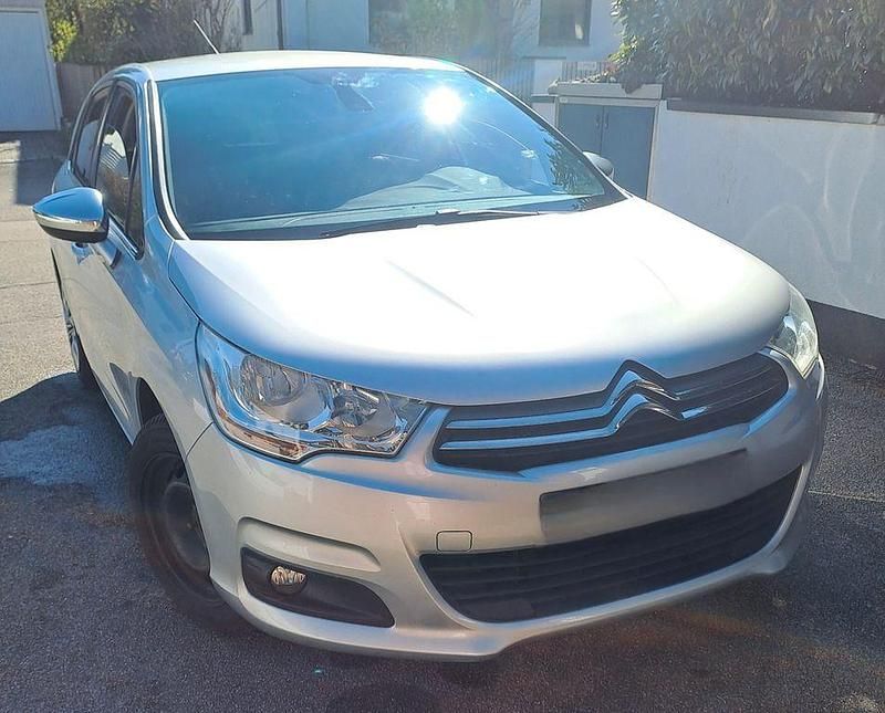 Second-hand Citroën C4 PureTech 131 CP (96 kW) 2014 Argintiu Berlinǎ