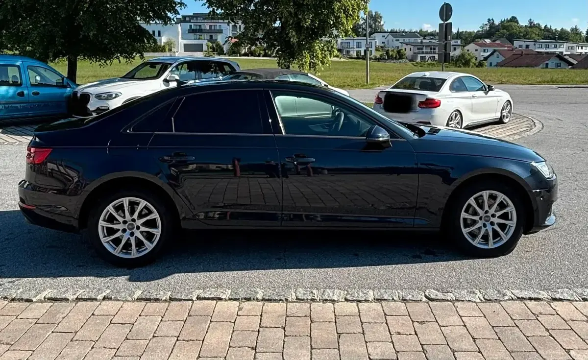 Occasion Audi A4 Comfort 218 ch (160 kW) 2017 Bleue Berline