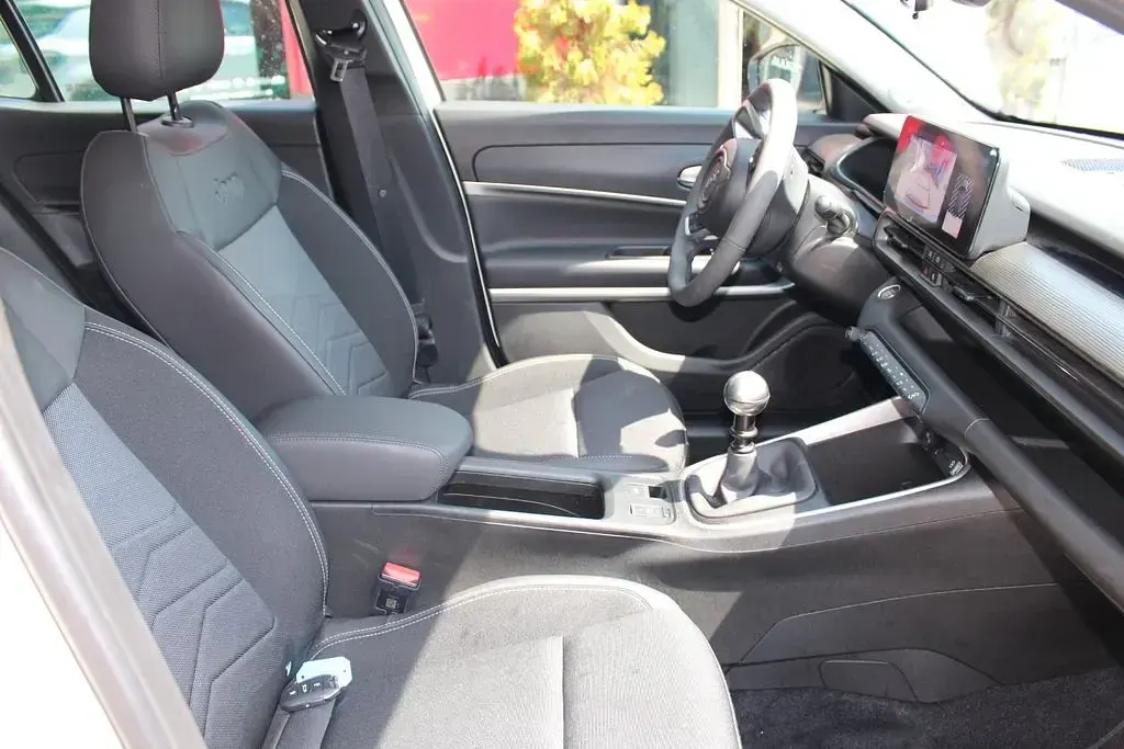 Gebraucht Jeep Avenger Altitude 101 PS (74 kW) 2024 Weiß SUV
