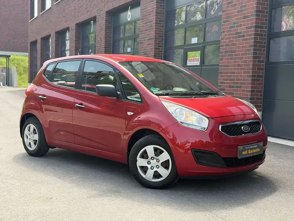 Gebraucht Kia Venga Attract 90 PS (66 kW) 2012 Rot Kleinwagen