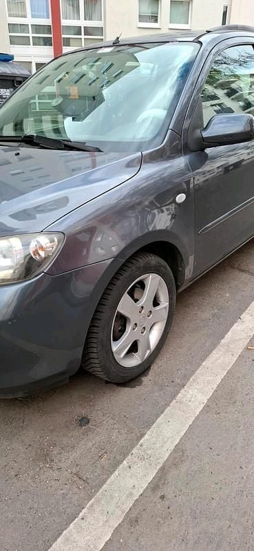 Gebraucht Mazda 2 80 PS (58 kW) 2004 Grau Kleinwagen