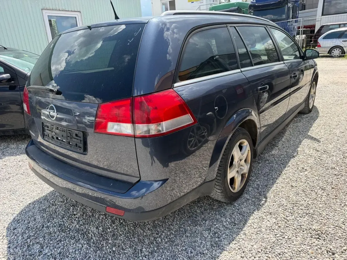 Gebraucht Opel Vectra Cosmo 140 PS (102 kW) 2007 Grau Kombi