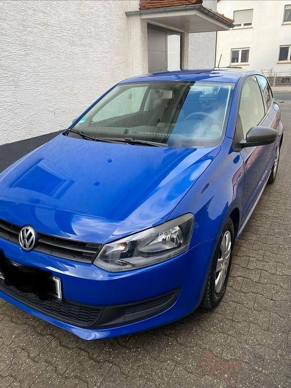 Second-hand VW Polo Trendline 60 CP (44 kW) 2011 Albastru Hatchback