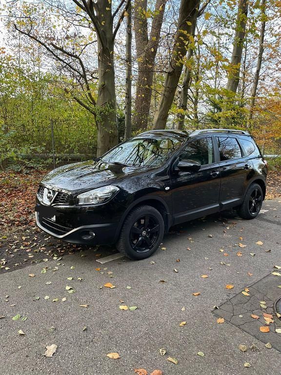 Schwarz Gebraucht 2013 Nissan Qashqai +2 360º SUV | 13.500 € (Teuer) - Bild 1/4