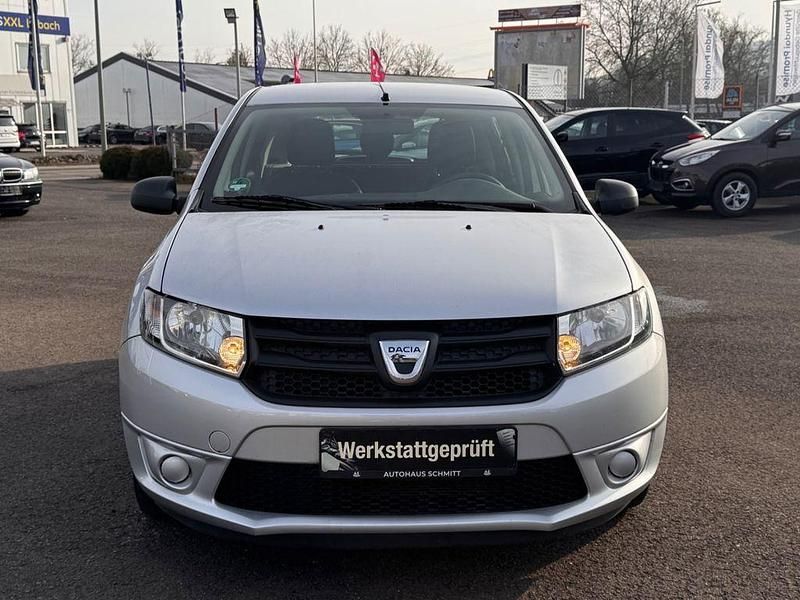 Gebraucht Dacia Sandero Ambiance 75 PS (55 kW) 2013 Silber Limousine