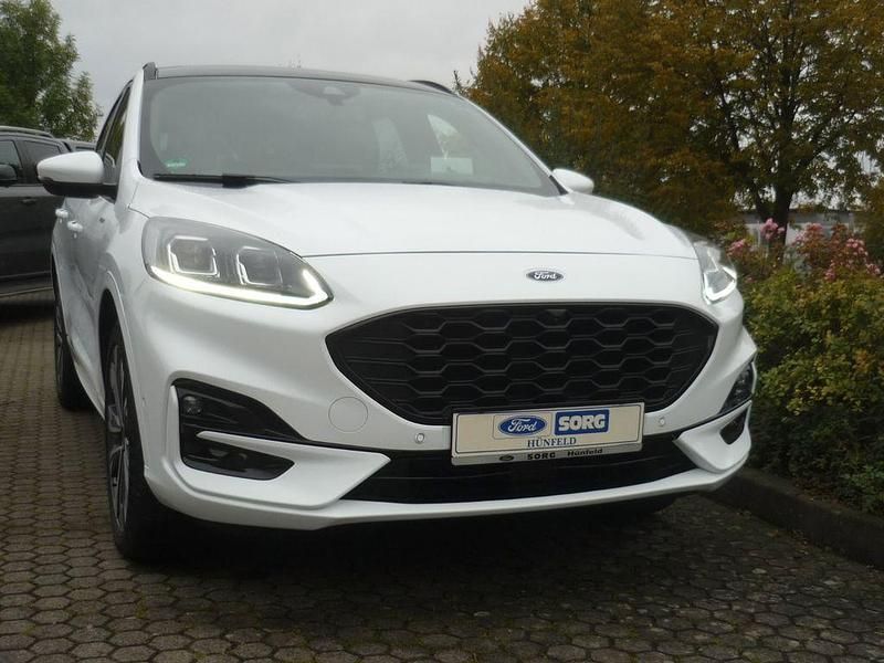 Gebraucht Ford Kuga ST-Line X 152 PS (111 kW) 2023 Weiß SUV