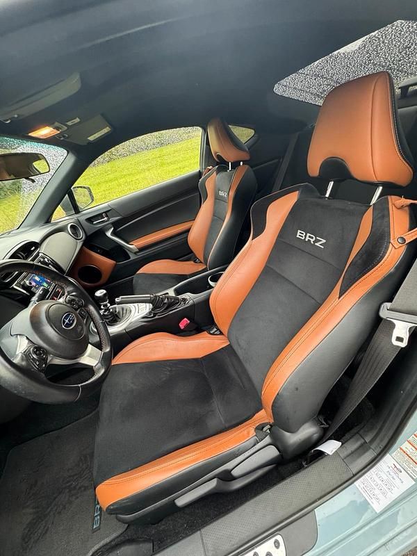 Grau Gebraucht 2019 Subaru BRZ Coupé | 28.000 € - Bild 1/4