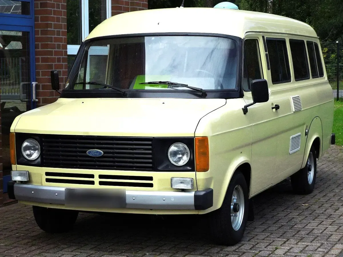Gebraucht Ford Transit 77 PS (56 kW) 1981 Beige Van / Kleinbus