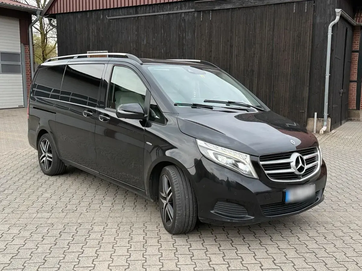 Gebraucht Mercedes V250 190 PS (139 kW) 2018 Schwarz Van / Kleinbus