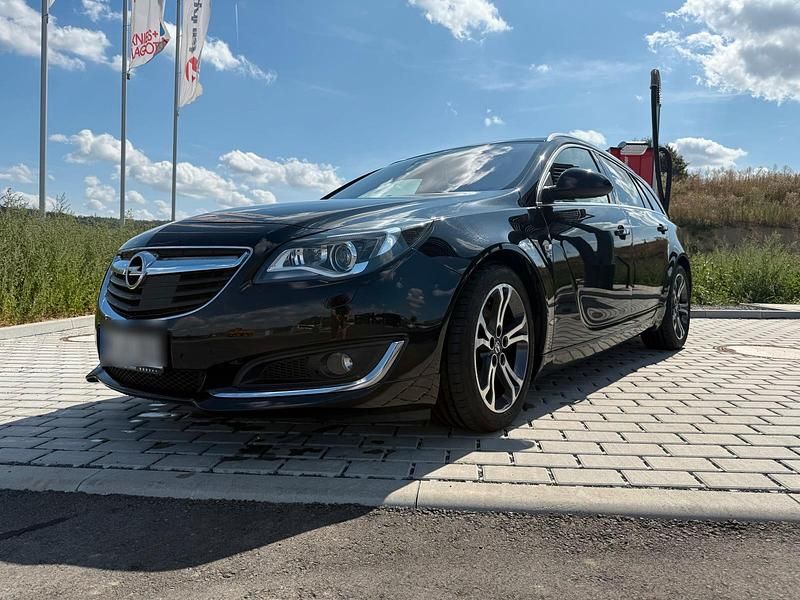 Schwarz Gebraucht 2017 Opel Insignia OPC Kombi | 7.399 € (Guter Preis) - Bild 1/4