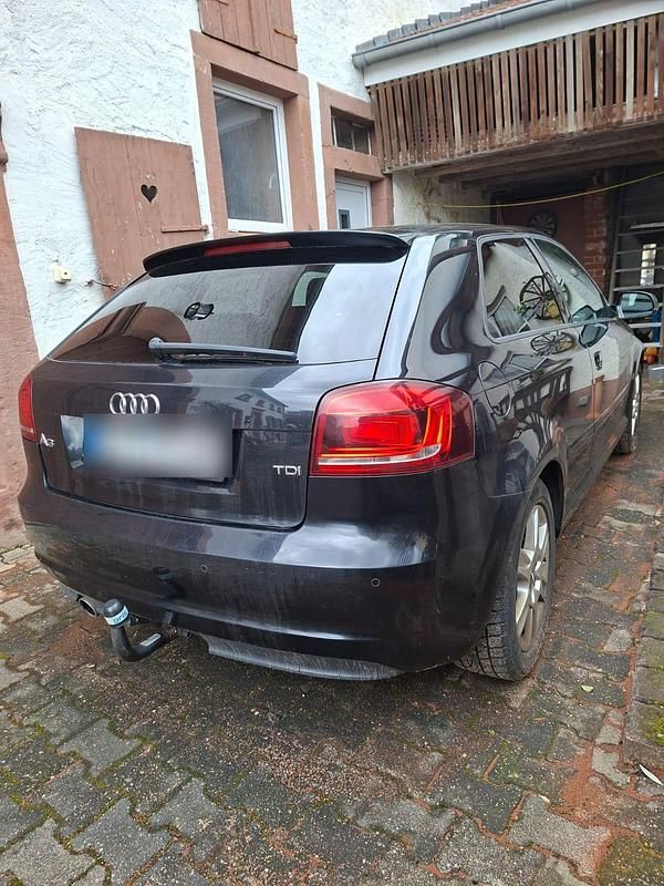 Gebraucht Audi A3 Sportback 140 PS (102 kW) 2011 Schwarz Kleinwagen