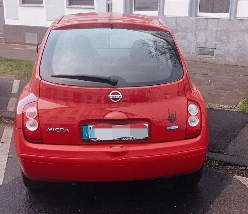 Gebraucht Nissan Micra 65 PS (47 kW) 2009 Rot Limousine