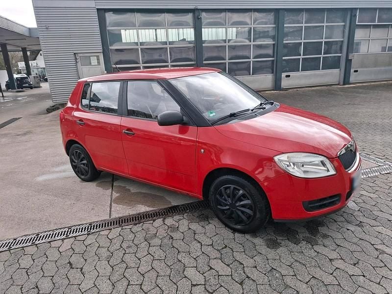 Second-hand Skoda Fabia 60 CP (44 kW) 2009 Roșu Hatchback