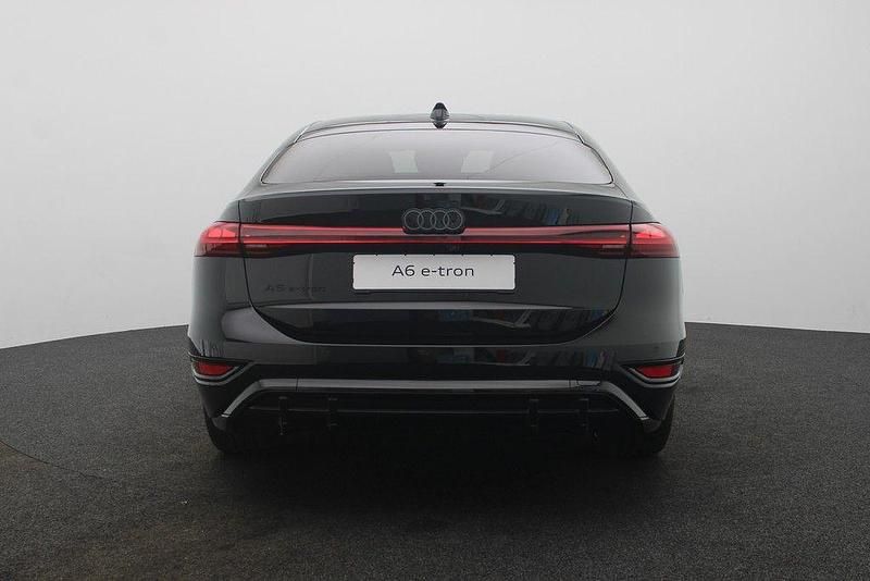 Neu Audi e-tron Sportback S-Line 269 kW (367 PS) 2026 Schwarz SUV