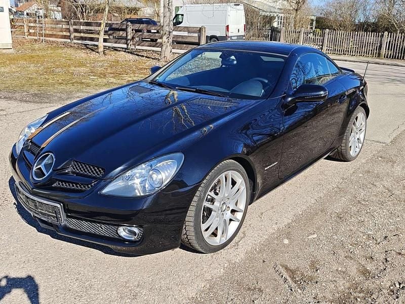 Second-hand Mercedes SLK200 184 CP (135 kW) 2008 Negru Cabrio