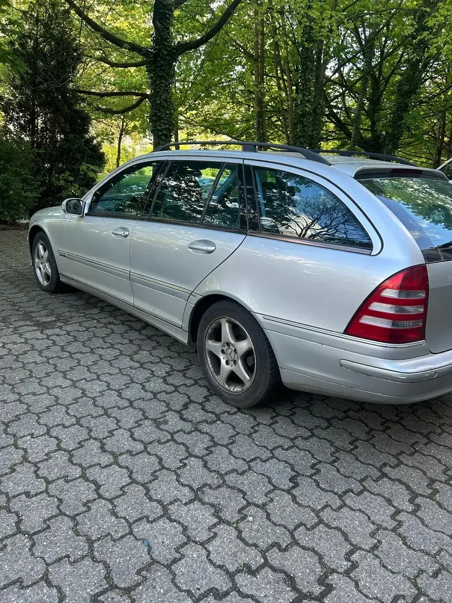 Gebraucht Mercedes C200 2003 Silber Kombi