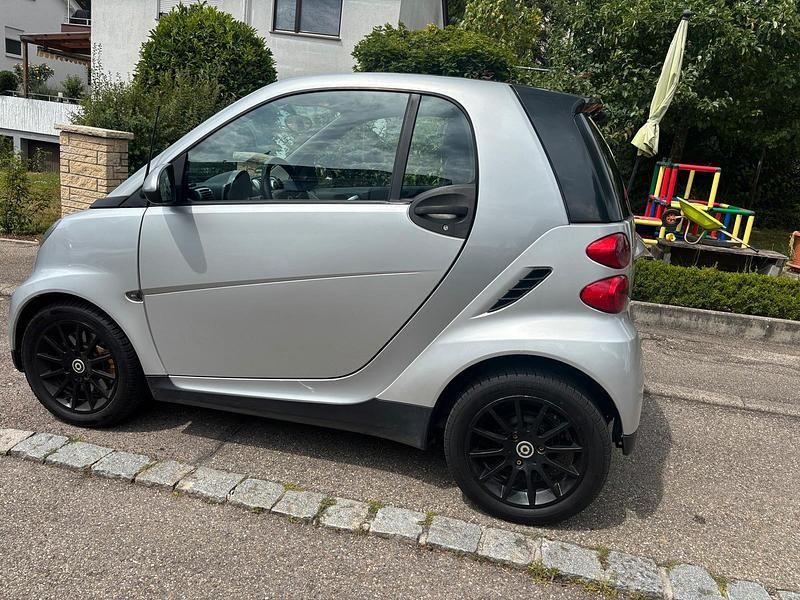 Silber Gebraucht 2007 Smart ForTwo Coupé Kleinwagen | 3.750 € (Fairer Preis) - Bild 1/4