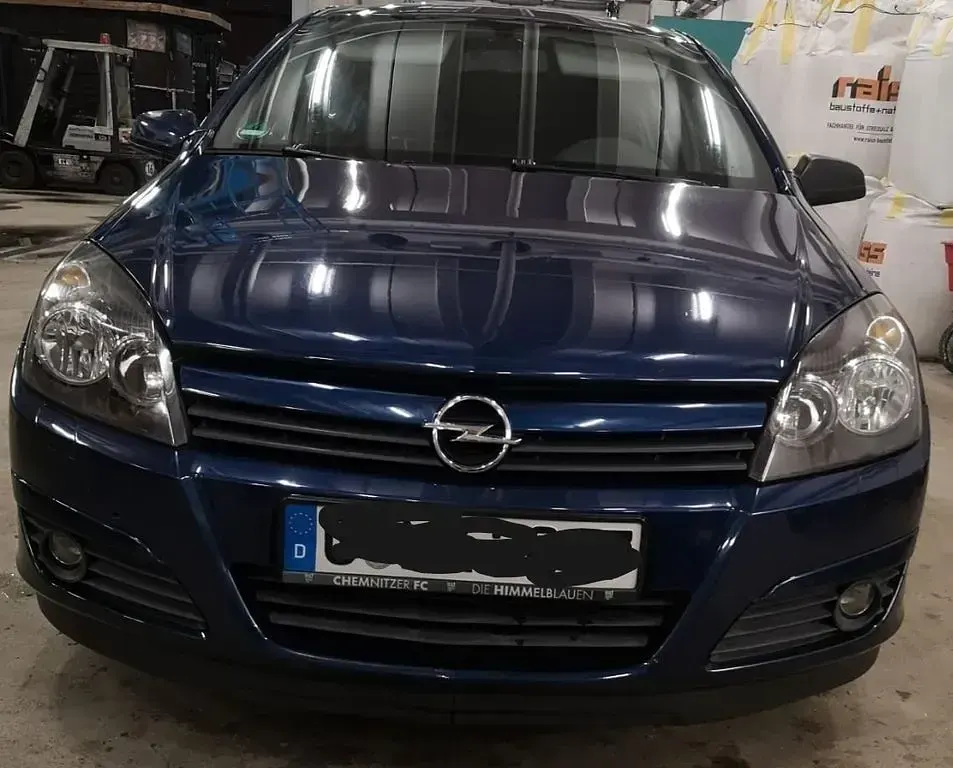 Gebraucht Opel Astra 105 PS (77 kW) 2005 Blau Limousine