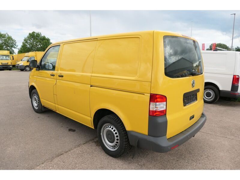 Gebraucht VW T5 84 PS (61 kW) 2012 Ginstergelb r1032 Van