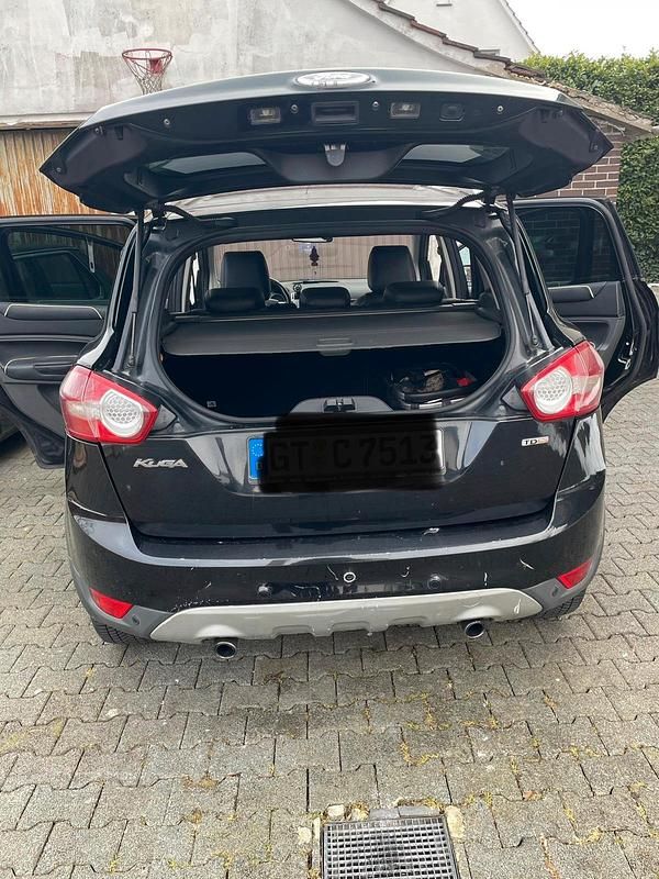 Gebraucht Ford Kuga 163 PS (119 kW) 2010 Schwarz SUV
