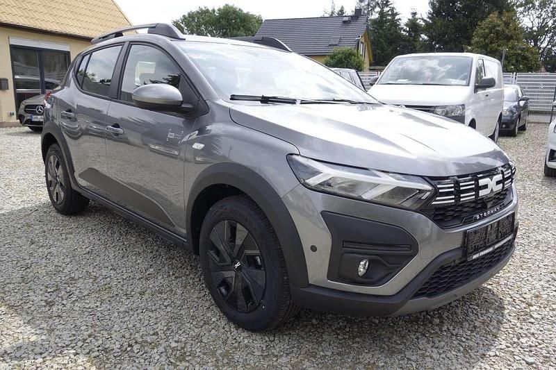 Grau Neu 2024 Dacia Sandero Stepway Kleinwagen | 18.390 € (Fairer Preis) - Bild 1/4