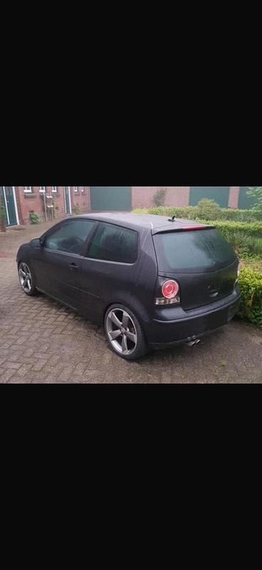 Gebraucht VW Polo 101 PS (74 kW) 2008 Schwarz Kleinwagen