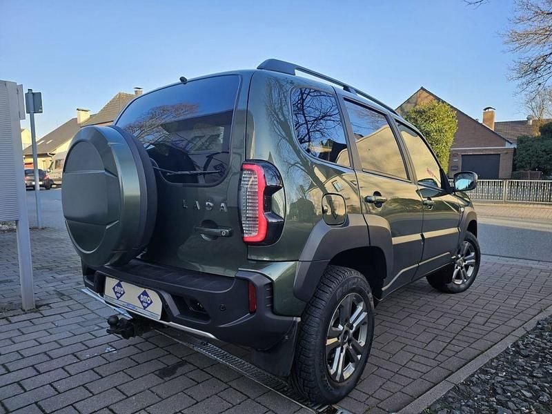 Gebraucht Lada niva 80 PS (58 kW) 2021 Grün SUV