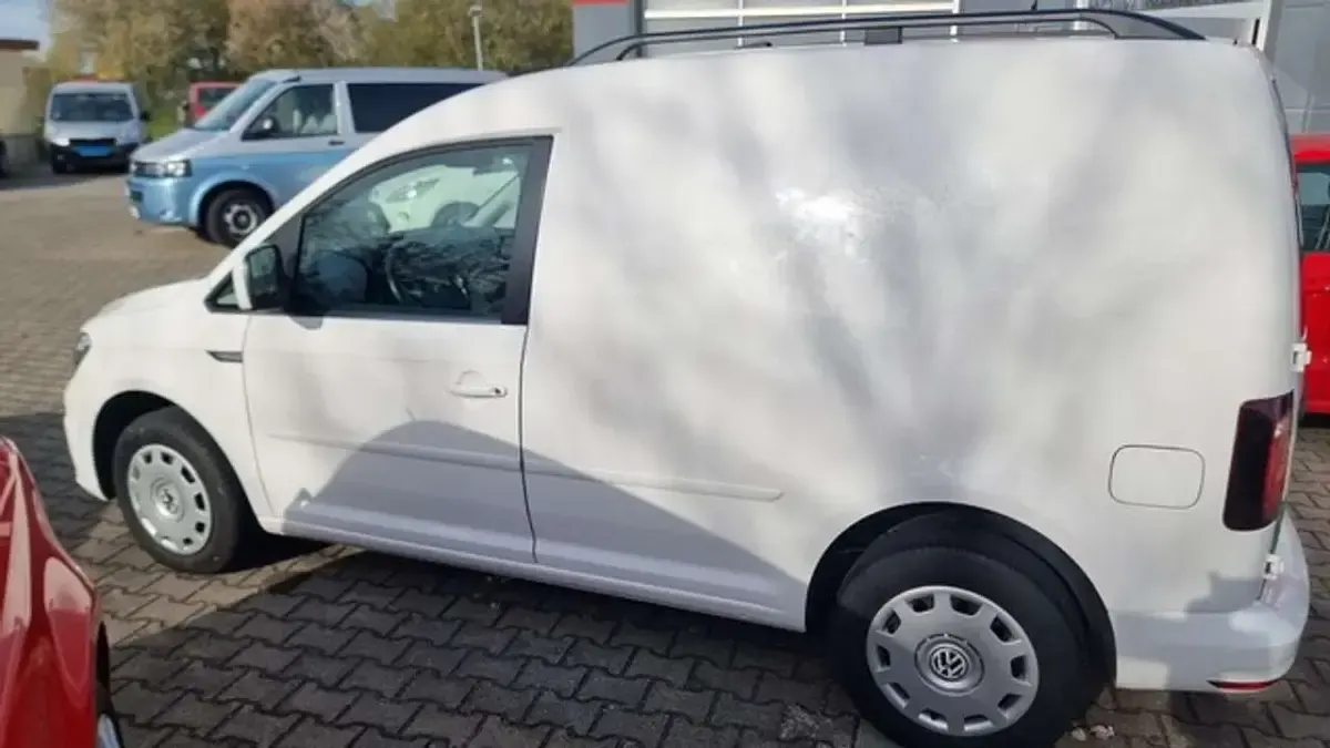 Gebraucht VW Caddy 102 PS (75 kW) 2016 Candyweiss lb9a Van / Kleinbus