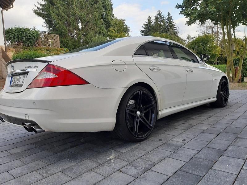 Gebraucht Mercedes CLS63 AMG AMG 514 PS (378 kW) 2008 Andere farben Coupé