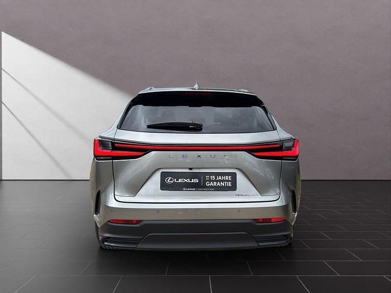 Neu Lexus NX350h Business Edition 243 PS (178 kW) 2025 Weiss SUV