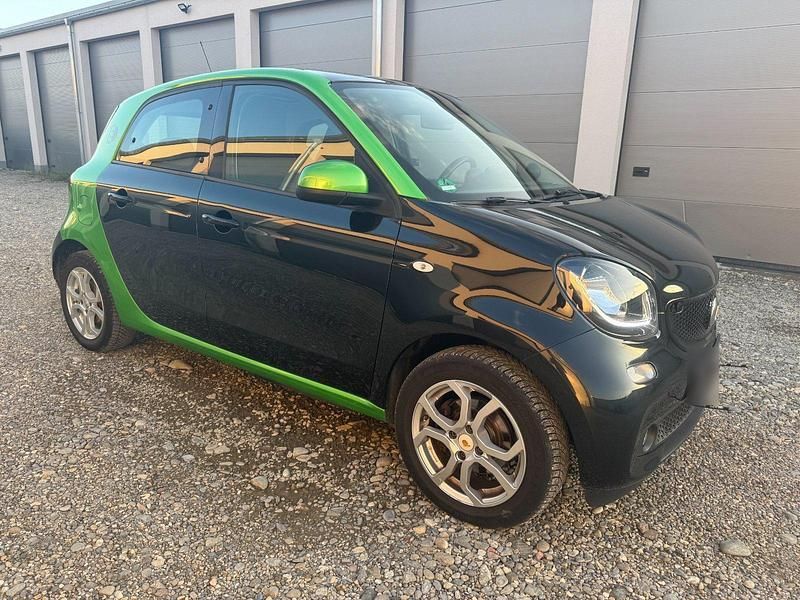 Gebraucht Smart ForFour Electric Drive 60 kW (82 PS) 2017 Schwarz Kleinwagen