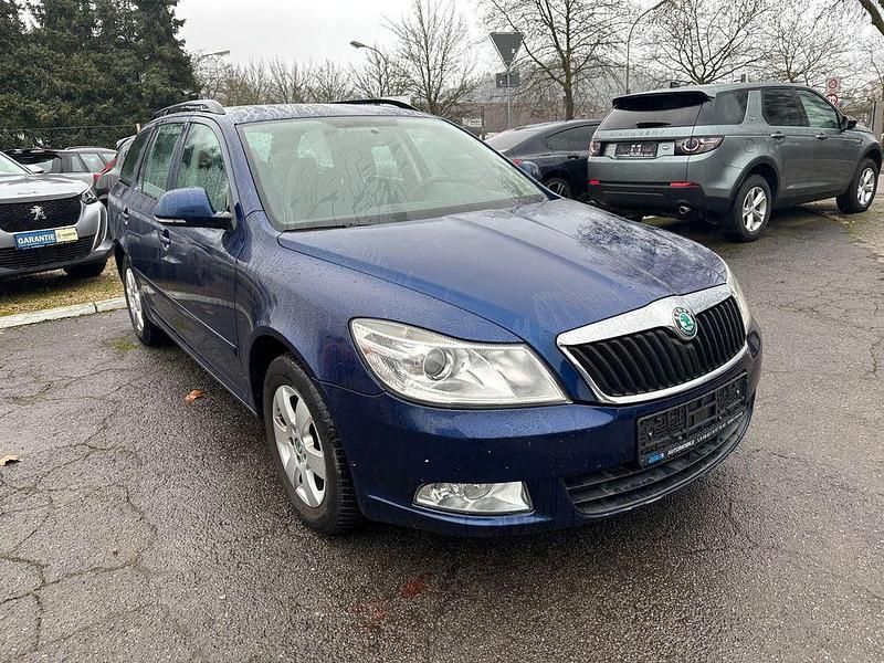 Second-hand Skoda Octavia Impuls Edition 105 CP (77 kW) 2011 Albastru Berlinǎ