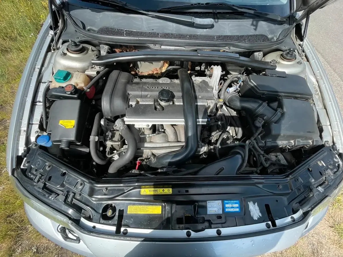 Gebraucht Volvo V70 250 PS (183 kW) 2000 Silber Kombi
