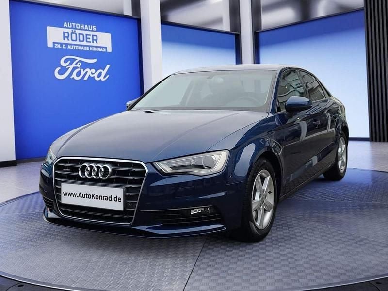 Blau Gebraucht 2015 Audi A3 Business Limousine | 15.490 € (Superpreis) - Bild 1/4
