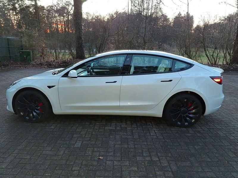 Gebraucht Tesla Model 3 Performance 392 kW (534 PS) 2023 Weiß Limousine