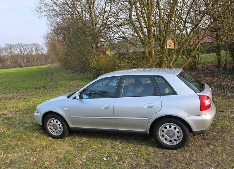 Gebraucht Audi A3 102 PS (75 kW) 2000 Silber Kleinwagen