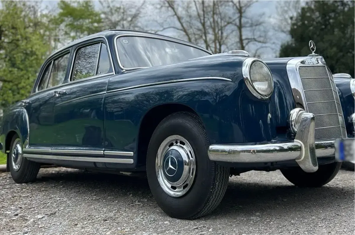 Gebraucht Mercedes 220 100 PS (73 kW) 1958 Limousine