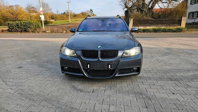 Gebraucht BMW 330 272 PS (200 kW) 2008 Grau Kombi