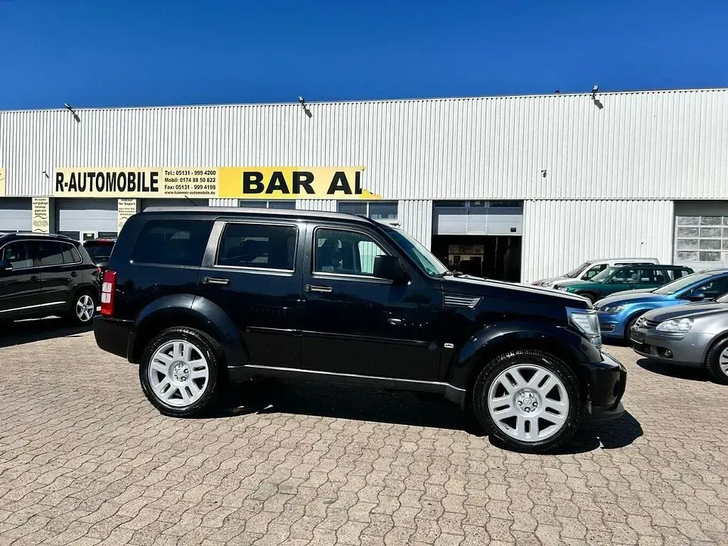 Gebraucht Dodge Nitro SXT 177 PS (130 kW) 2009 Schwarz SUV